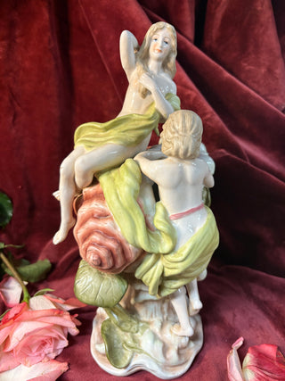 Bathing Beauties Boudoir Statue