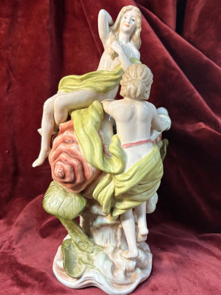 Bathing Beauties Boudoir Statue