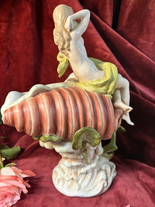 Bathing Beauties Boudoir Statue