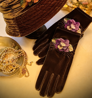 Hydrangea Bloom Velvet Gloves