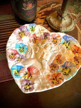 “Blown Kiss” Italian Majolica Dish