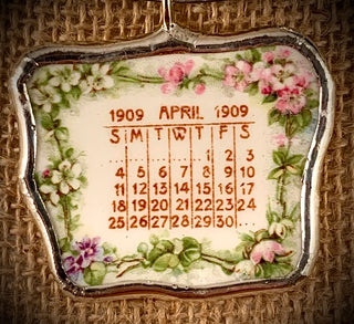 Calendar Plate with Pendant Loop