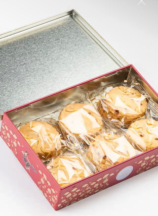 Chocolate Chip Shortbread in Eiffel Tower Tin