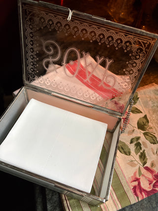Frosted Glass Box & Linen Scented Laundry Sheets