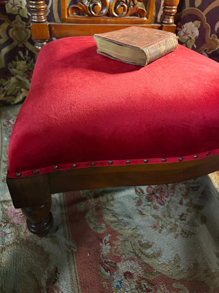 Notre Dame Prayer Bench