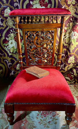 Notre Dame Prayer Bench