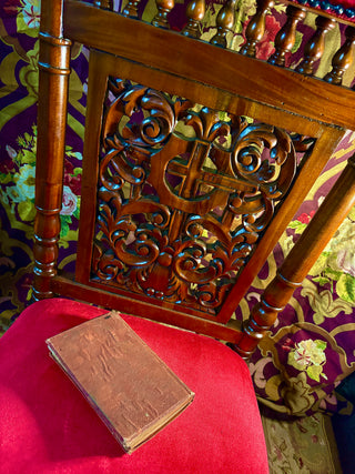 Notre Dame Prayer Bench