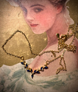 Cristal Bleu Necklace