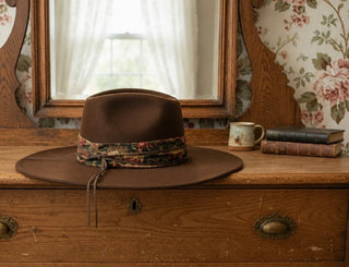 Beth Outback Hat with Vintage Trims