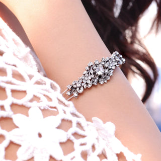 Delicate Victorian Starlight Bracelet