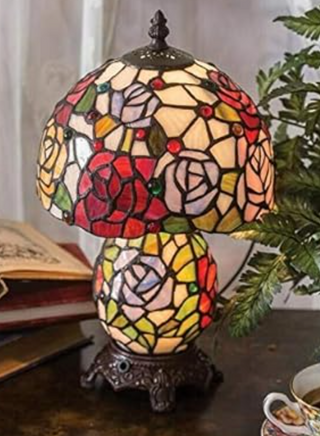 Cottage Rose Bouquet Tiffany Lamp