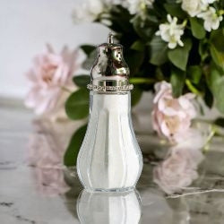 Lady Primrose Dusting Silk Powder Shaker