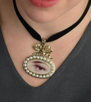 Lover's Eye Necklace