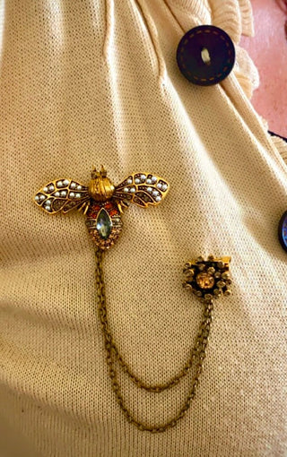 Honeybee's Bloom Brooch