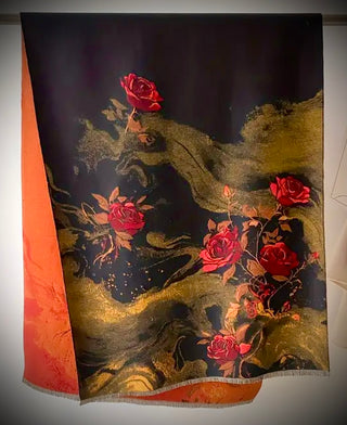 Rossetti’s Roses Wrap