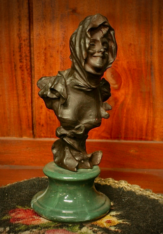 Delphine's Delight Bronze Bust